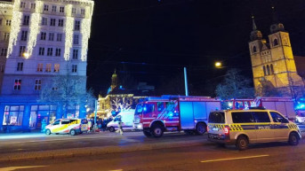 Tömegbe hajtott egy autó Németországban