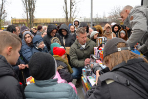 Boszorkányperek, Magyar Péter, fideszes védnökök