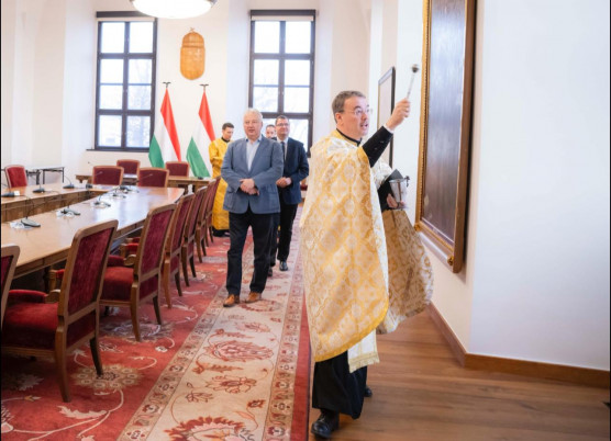 Megáldották a Karmelitát – újságolta Semjén Zsolt