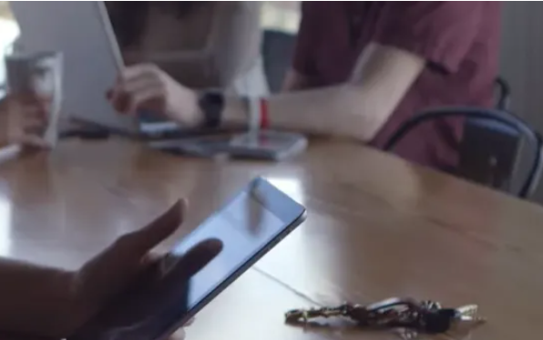 Eltüntette Vlagyimirt a kormány