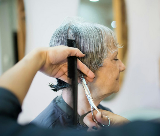 Ingyenes fodrász rászorulóknak