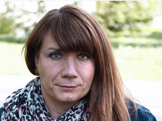 Kiss Tibor Noé: Térkövezés, virágosítás, baszki