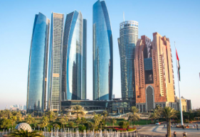 Orbán az Egyesült Arab Emírségekbe utazik