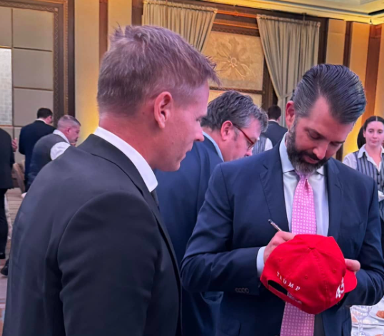 Az ifjabb Trumptól vár tanácsot Rákosrendező fejlesztésére a BKM vezére