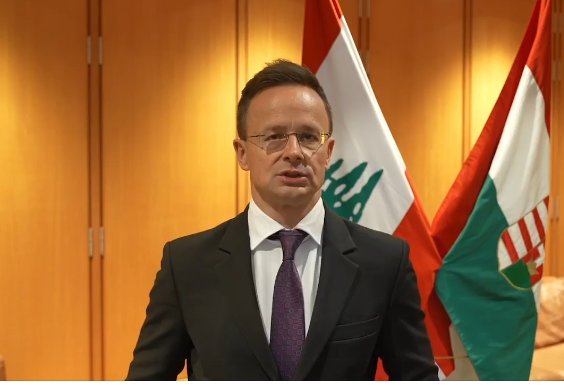 Szijjártó kiutasított két, általa kémnek nevezett ukrán diplomatát