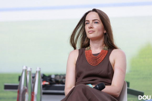 ''Ha tartós békét akarunk, akkor biztonsági garanciára van szükségünk, amivel szemben tehetetlen Putyin''