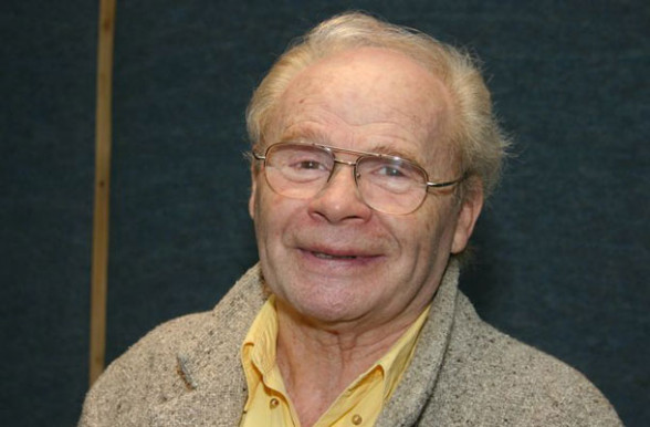 Elhunyt Harkányi Endre