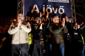 Magyar Péter: Mind a 106 egyéni körzetet vinné a Tisza