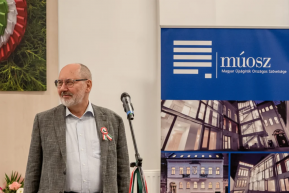 Életműdíjat kapott kollégánk, Szunyogh Szabolcs