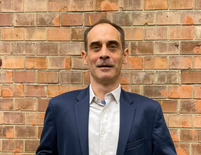 Kovács Gergely: Önkormányzati lakásokat osztott ki a választási vereség után a hegyvidéki fideszes vezetés