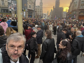 Hadházy posztja alatt reagált az ellenzéki tüntetésre Magyar Péter