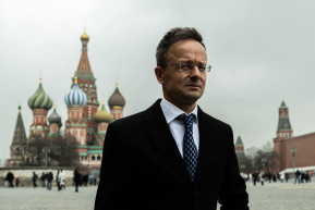 Szijjártó a Vörös térről bejelentkezve mondta el, hogy megegyeztek a magyar–orosz együttműködés fokozásáról