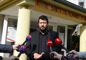 Puzsér: Orbán poloskázós beszéde óta legitim konfliktuskezelésnek tűnik a fizikai támadás