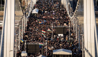 Mennyien voltak kedden az Erzsébet hídon?