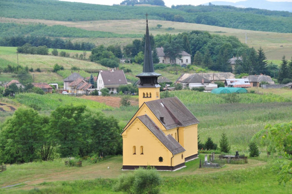 5,7 milliót költöttek egy földút portalanítására a magyar kormány támogatásával Nógrádban