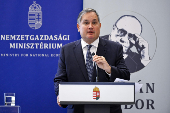 Magyar Péter: Úgy hallom, Nagy Márton távozik