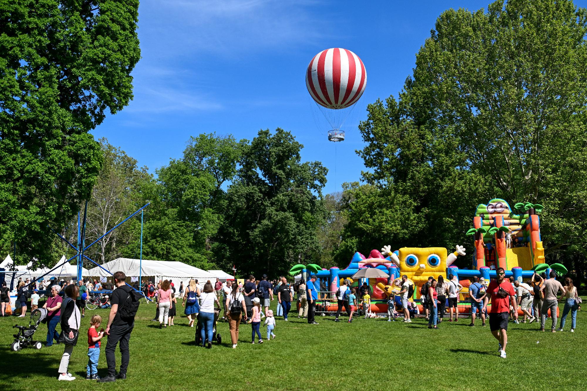 Május 1. - Az MSZP majálisa a Városligetben
