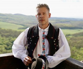 Magyar Péter is reagált az új román elnök megválasztására