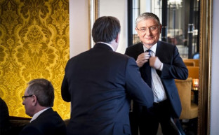 Tükör által világosan - Szénási Sándor jegyzete