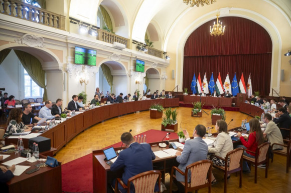 Közgyűlés: a Tisza Párt közölte feltételeit Karácsony Gergellyel