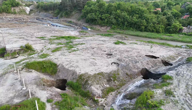 Már omlanak a parajdi tárnák