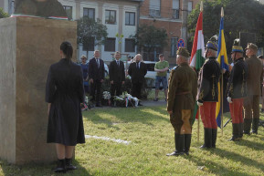 „Verje meg az Isten!” – Üzente Magyar Péternek a fideszes Pósán László a nemzeti összetartozás napján