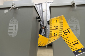 Centi - Rózsa Péter jegyzete