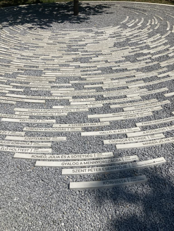 Felavatták a Törőcsik Mari Parkot