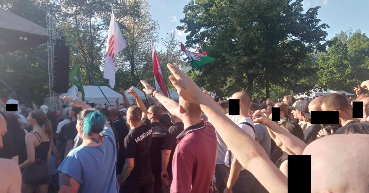 A rendőrség szerint nem volt bűncselekmény a náci jelképek használata a Mi Hazánk majálisán