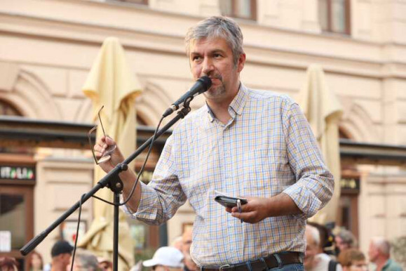 Hadházy szerint a rendőrség a kamerázáson kívül valószínűleg nem csinál semmit a Pride-on  