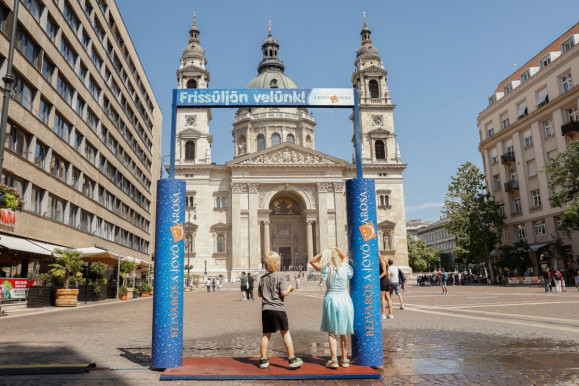 Harmadfokú hőségriasztás lesz csütörtöktől vasárnap éjfélig