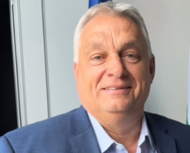 Orbán örülne, ha már holnap reggel kilőnék az űrbe 