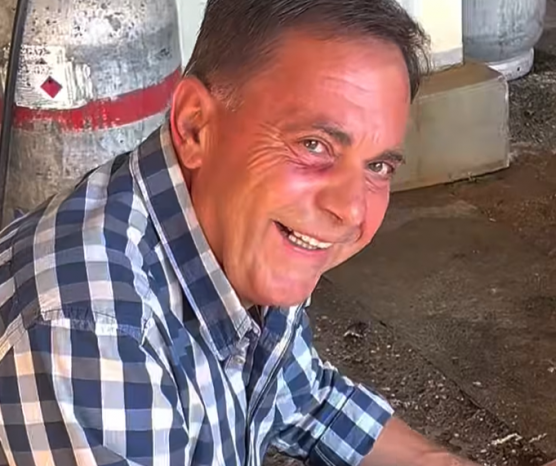 Ő volt a soros Romulusz – írta egy megperzselt disznóra a fideszes képviselő, és közben nagyon vidám volt