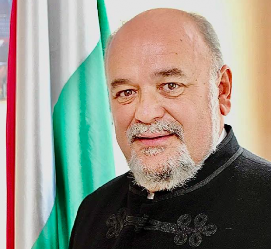 19 év után kirúgták, mert kiállt Ukrajna mellett és kritizálta Orbánékat – írja az észtországi tiszteletbeli konzul  