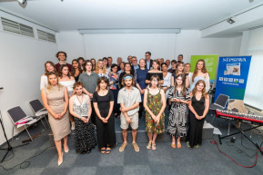 Éles lenyomatok a mai Magyarországról