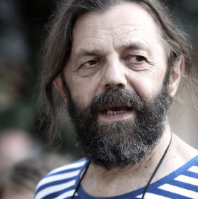 Sokat tett azért, hogy összehozza a különböző nézetű művészeket – Nem sok sikerrel