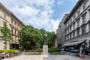 Emlékhelyet kapnak a nyilasterror Liszt Ferenc téri áldozatai