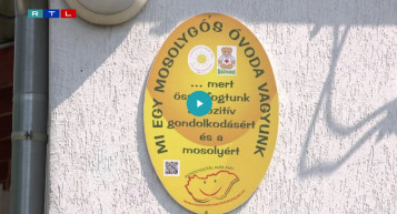 Kitakarás nélkül mutatta az óvodásokat egy fideszes képviselő – vizsgálat indult