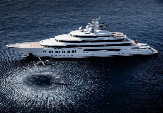 Elárvereznek egy orosz szuperjachtot Amerikában