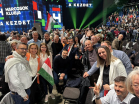 Nemcsak harcos, hanem már digitális polgár is a debreceni gondoskodási alpolgármester