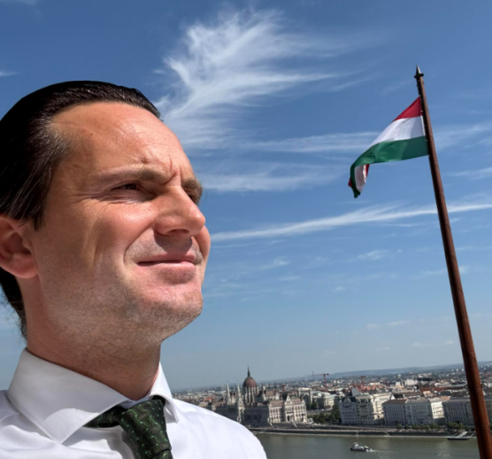 Havasi Bertalan megalapítja az Alaptörvény Barátai Digitális Polgári Kört 