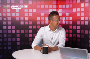 Szijjártó azt állítja, Trump nem hívta fel Orbánt