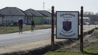 Másfél milliót kell fizetnie annak, aki Rajkára akar költözni