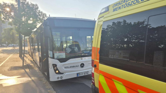 MÁV: Egy dühöngő taxis paprikaspray-vel fújta le a vonatpótló busz vezetőjét a Keletinél