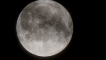 Fotókon a holdfogyatkozás