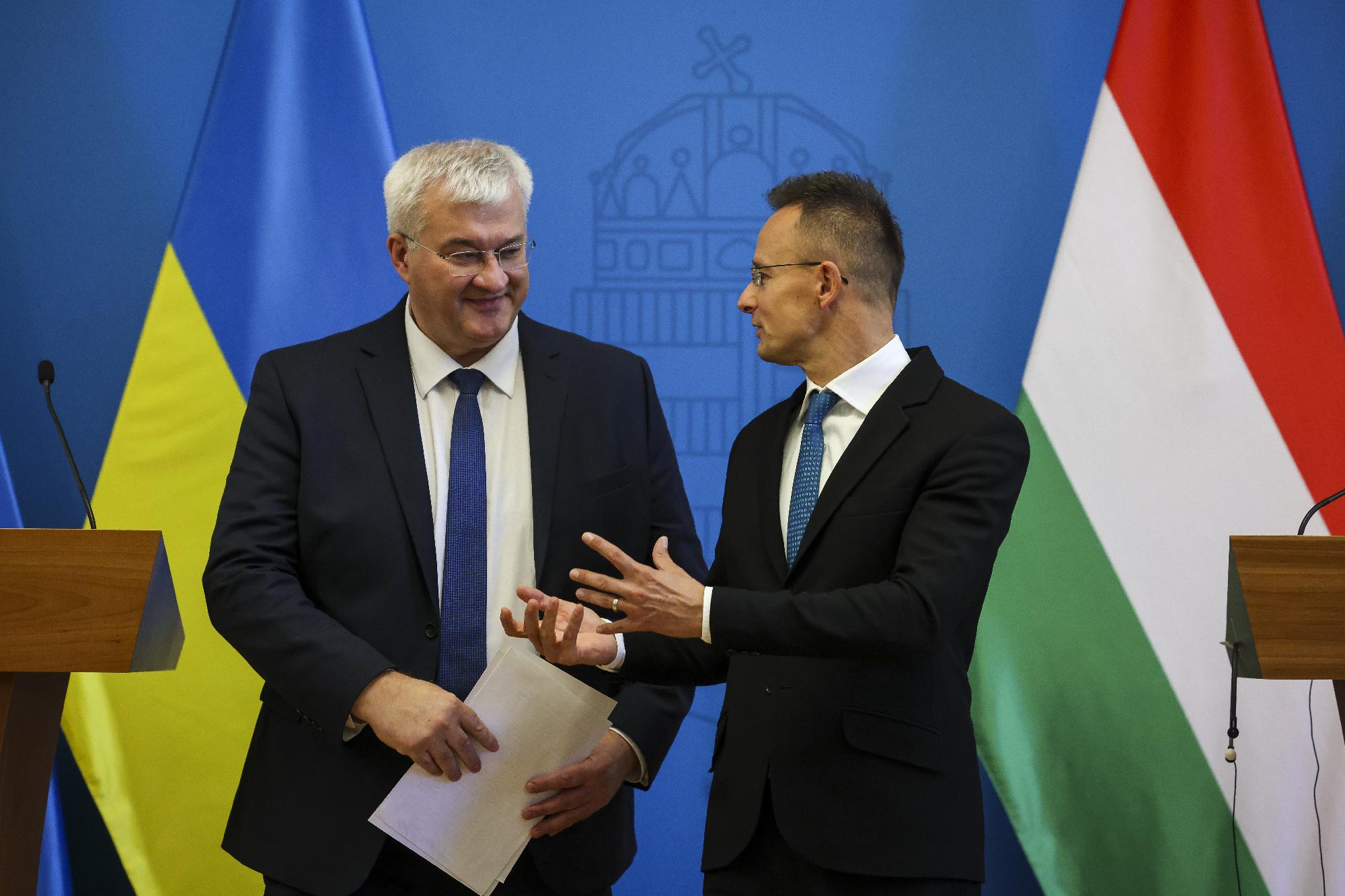 Szijjártó Péter ukrán hivatali partnerével tárgyalt