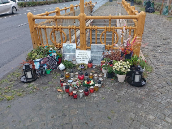 Eltüntették a másfél éve spontán gondozott budapesti Navalnij-emlékhelyet 