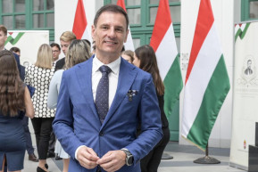 A Szőlő utcai ügyben idegen titkosszolgálati szál is felmerül – nyilvános a Tuzson által rendelt jelentés