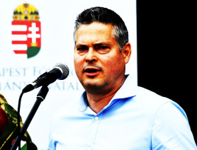 Fűtetlen utca – Józsa Márta jegyzete