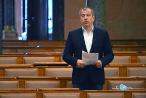 Háromszor is legyőzte a Fideszt, de nem indul jövőre a DK-s képviselő